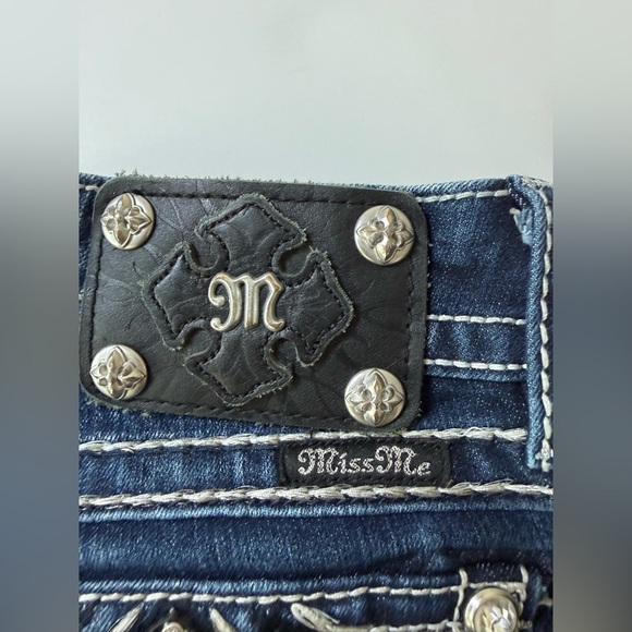 Miss Me Dark Blue Boot Cut Jeans with Embellished Pockets ✨ - Picture 4 of 16